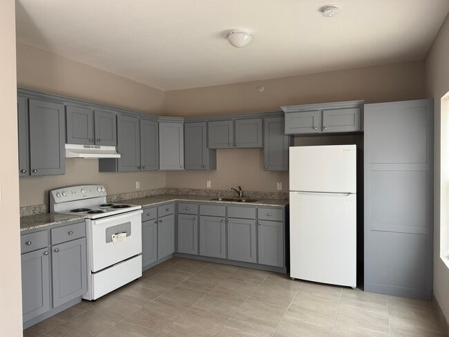 2302 Rosario St Unit 3