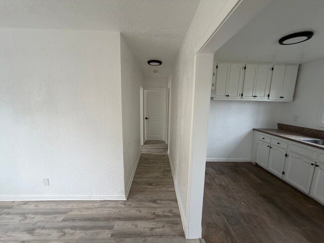 Photo - 11100 Normandie Ave