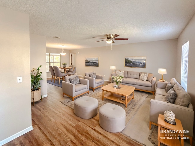 Photo - 734 Sandy Creek Dr