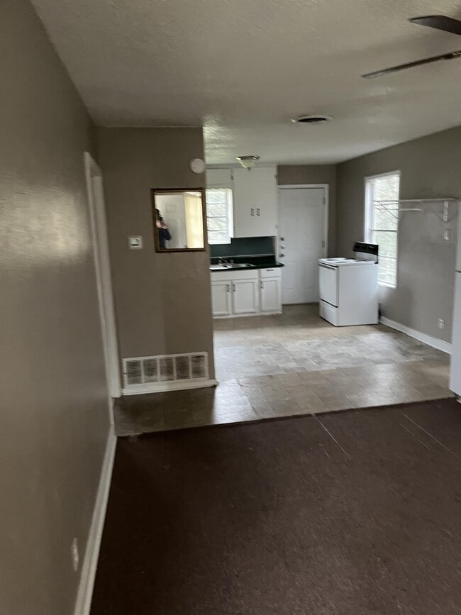 Photo - 803 Southside Dr