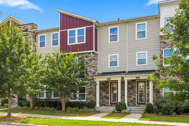 Building Photo - 2321 Aria Park Dr