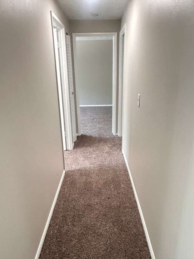 Photo - The Courtyard Apartments