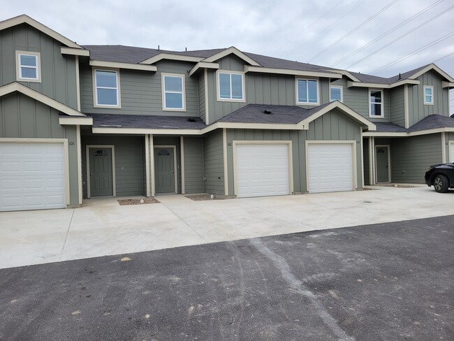 Building Photo - 9511 Apple Ridge Ln Unit 102 Rental