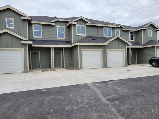 Photo - 9511 Apple Ridge Ln Townhome