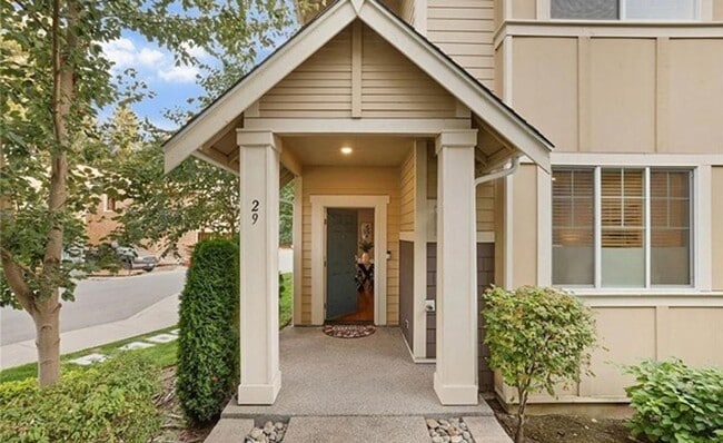 2725 197th Pl SW