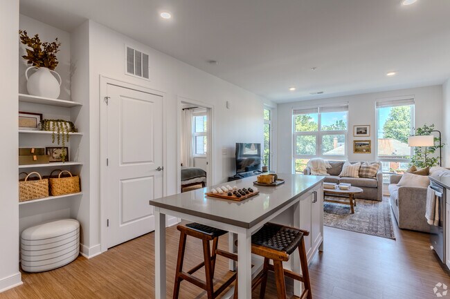 Photo - Fifth x Northwest