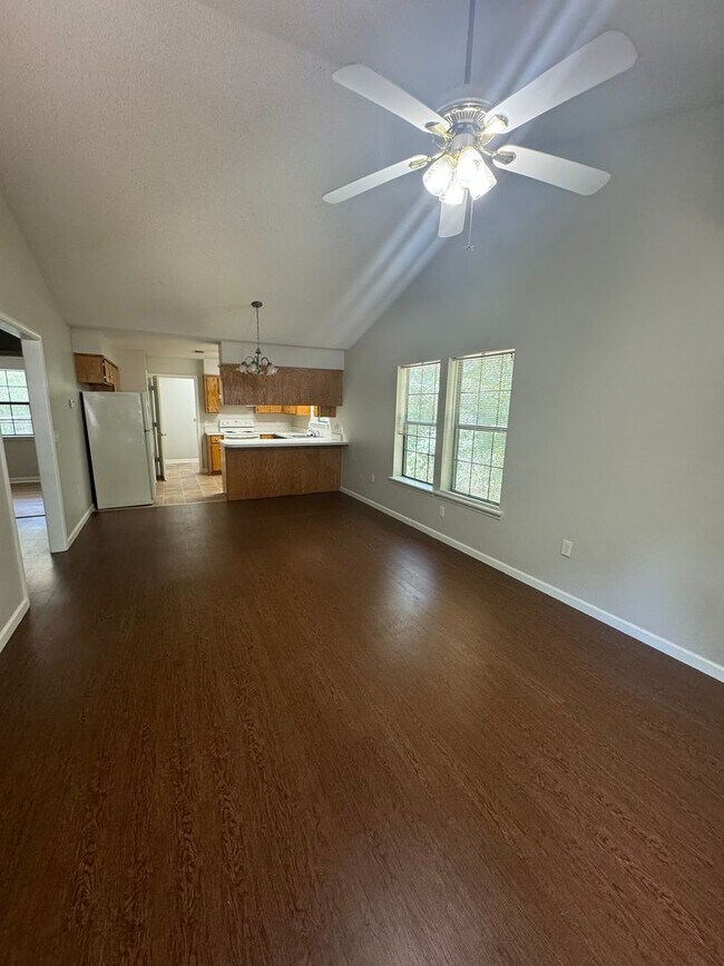 Photo - 612 Optimistic-Park Place Apartamento Unidad C