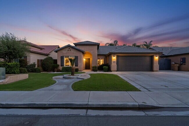 Photo - Comfort, Convenience & Charm in Southwest Bakersfield