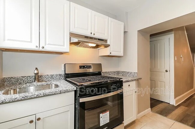 Photo - 2130 S Daggett St
