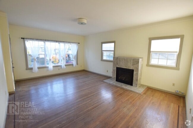 Building Photo - 1435 Parker St Unit 1435 Parker Street, A Rental
