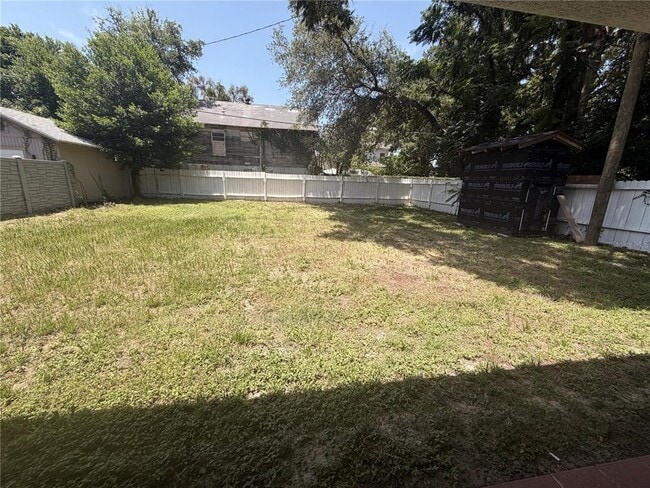 Photo - 319 Avenue A NE