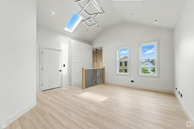 Building Photo - 1238 N Cleaver St Unit 3 Rental