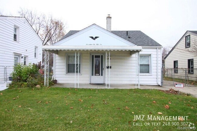 Building Photo - Welcome to this charming 4-bedroom, 1-bath... Rental