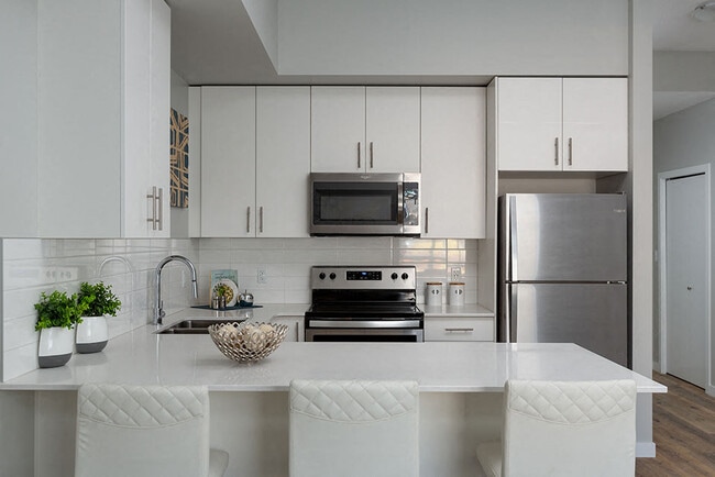 Building Photo - Glenmore Central