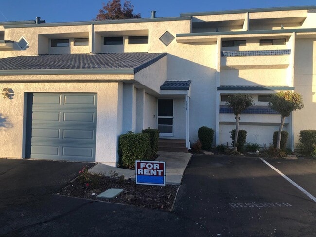 Photo - 5771 Cutter Loop