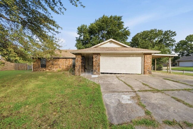 Building Photo - 11648 N 104th E Ave