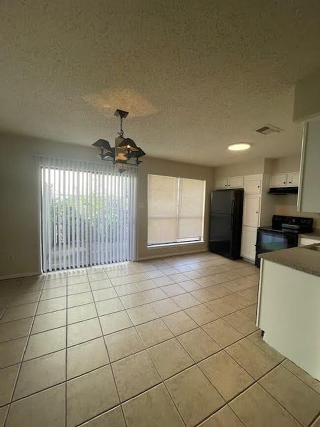 Photo - 2108 Ramada Dr