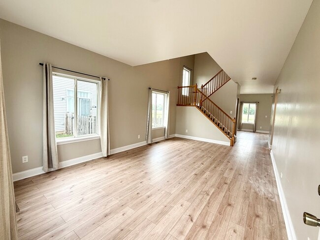 388 Richmond Dr