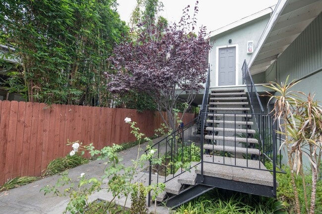Photo - 329 Orizaba Ave Unit 3