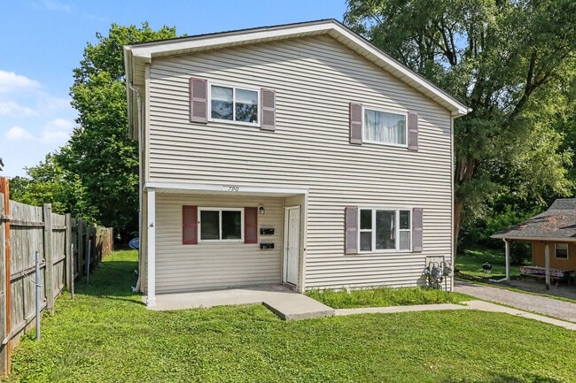 790 Harriet St