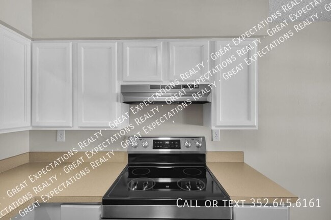 Photo - 147 SE 13th Ave