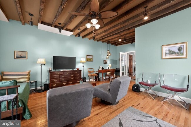 Photo - 2100 E Dauphin St