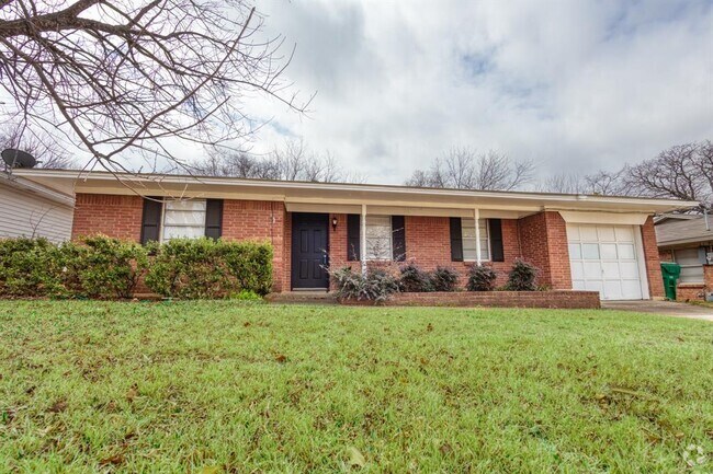Building Photo - 720 Chisholm Trail Rental