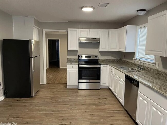 Photo - 1801 Graham Rd
