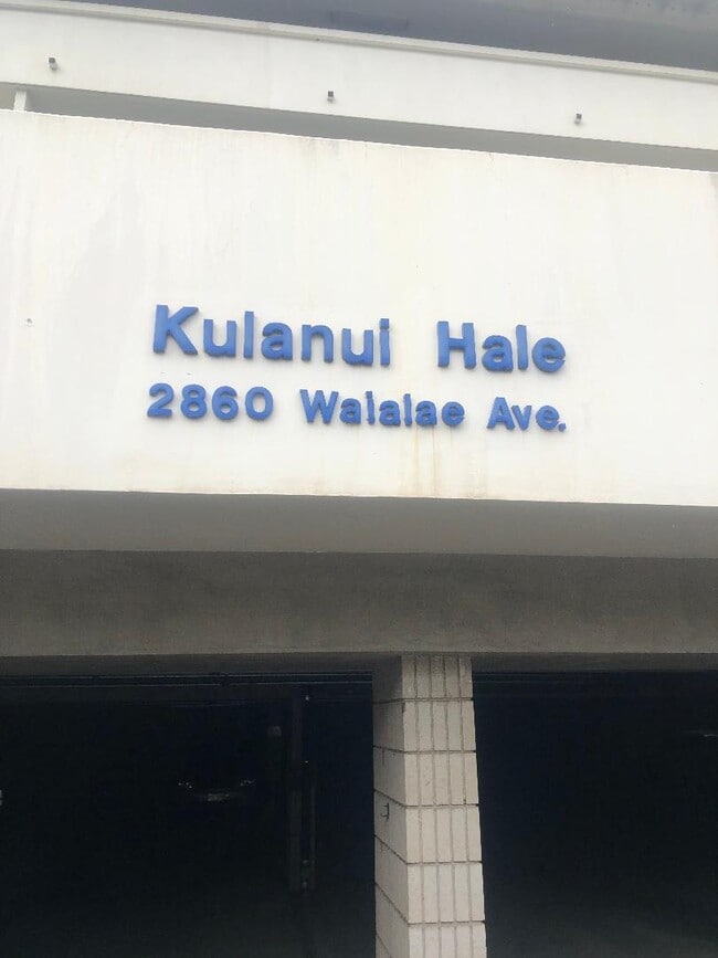 Photo - 2860 Waialae Ave Unidad 304