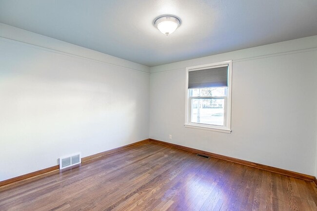 Photo - 1705 31st St