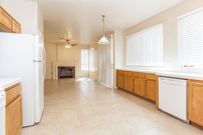 Photo - 2413 Bloomington Dr