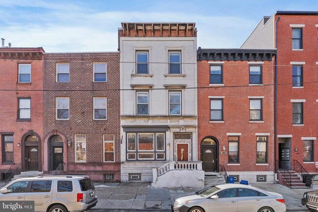 Building Photo - 1712 W Girard Ave Rental