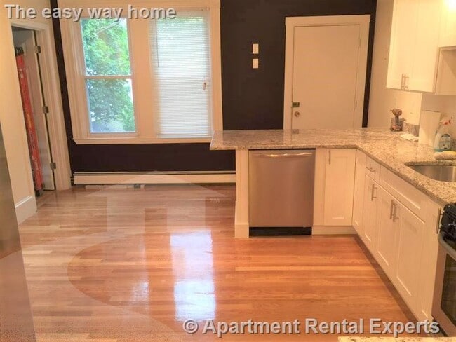 Photo - 231 Norfolk St Unit #3