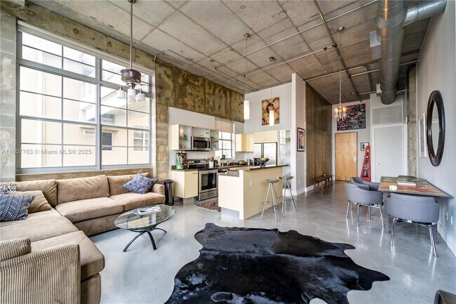 Photo - 444 NW 1st Ave Unit 405