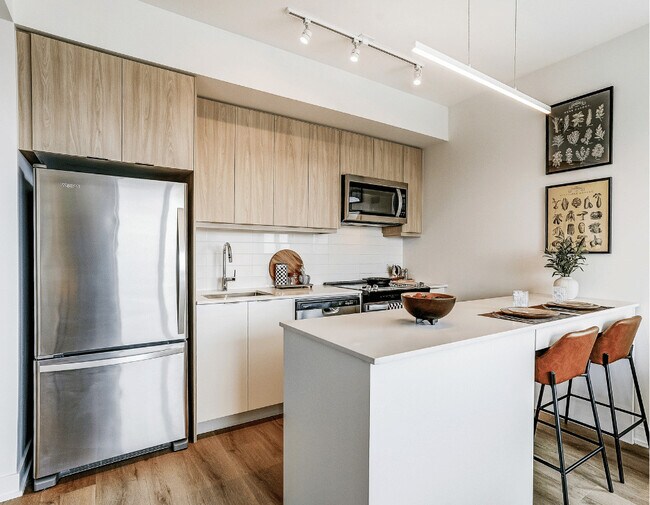 610 Martin Grove