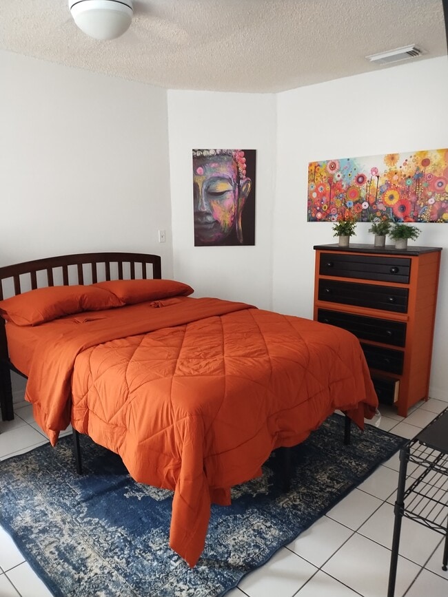 Building Photo - 6999 W 25th Ave Unit Studio/efficiency