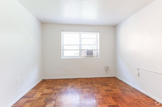 2HAB, 1BA - 761 ft² - Northwood Gardens