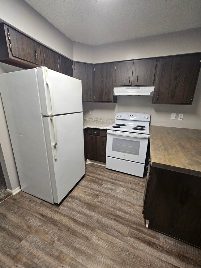 Photo - The Establishment