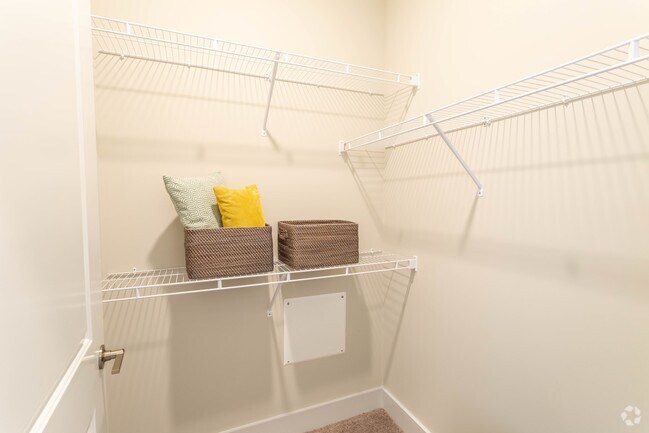 1BR,1BA