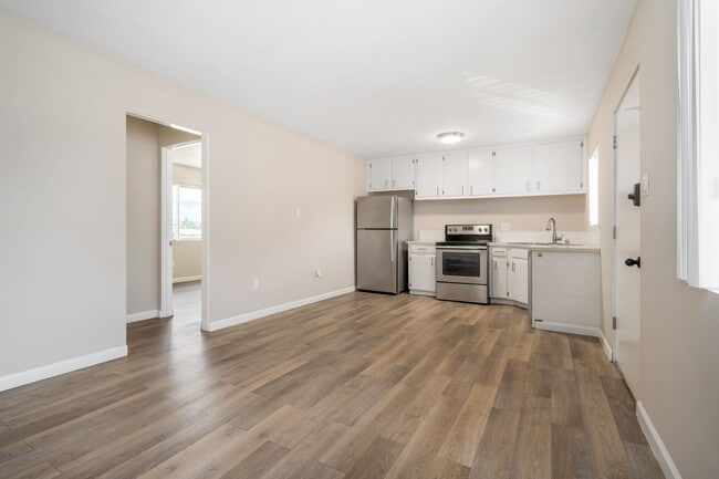 Photo - University Chorro Commons