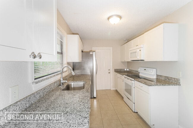 Photo - 491 San Servando Ave SW