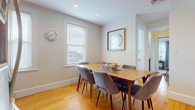 Photo - 30 Clay St Unit 3