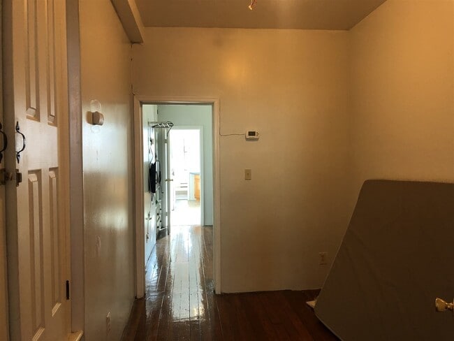 Photo - 319 8th St Unit 1R