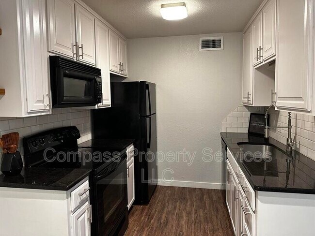 Photo - 1421 S 12th St