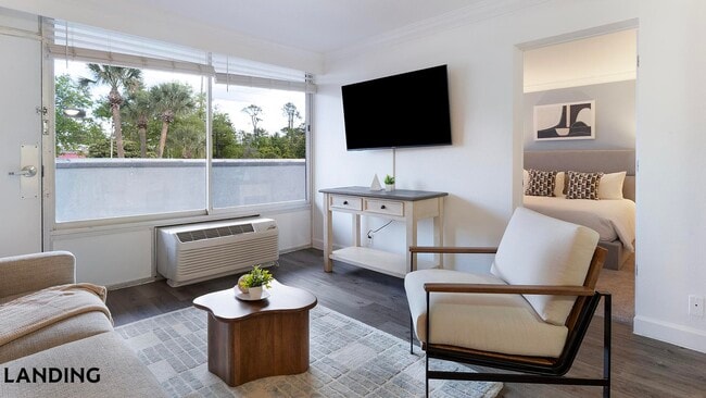 Photo - 2851 Maingate Village Cir Unidad 1-205