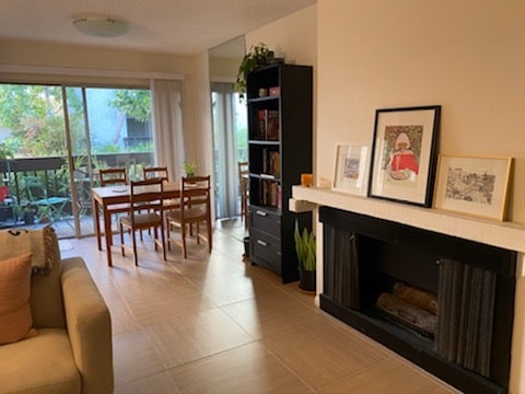 Building Photo - 7111 Summertime Ln Unit 7111