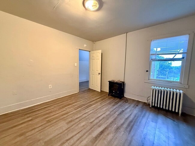 Photo - 634 E King St Unit 2