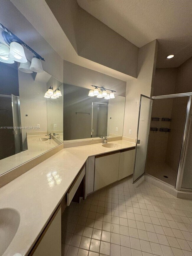 Photo - 9238 Vineland Ct