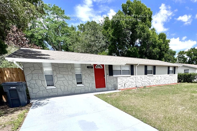 Building Photo - 210 Paka Ct