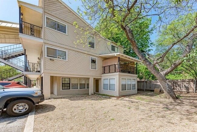 Photo - 1010 W 23rd St Unit 6